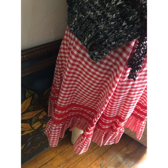 Vintage-Red and White Checkered-Gingham-Skirt - Picture 3 of 8